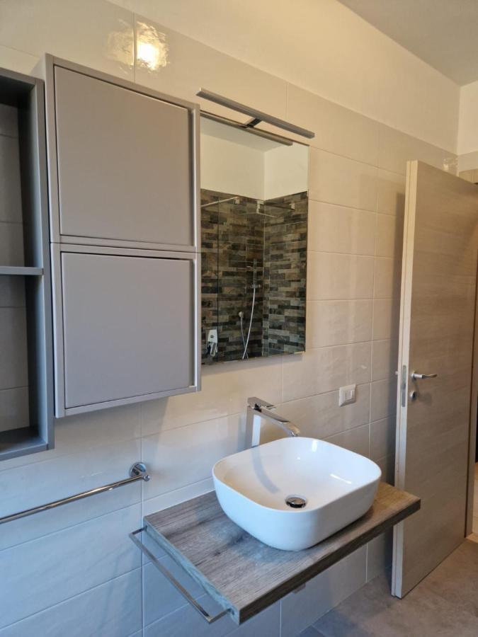Garda Dream Apartment ริวาเดลการ์ดา ภายนอก รูปภาพ